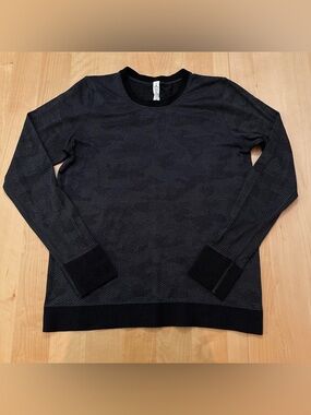 lululemon athletica Black Geometric Long Sleeve Athletic top